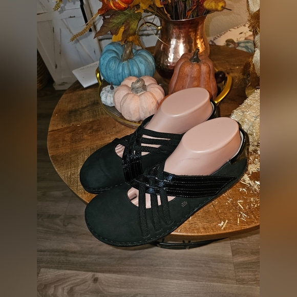FINN COMFORT Beautiful Black Comfort Shoes 10/41 EXCELLENT! - Picture 2 of 4